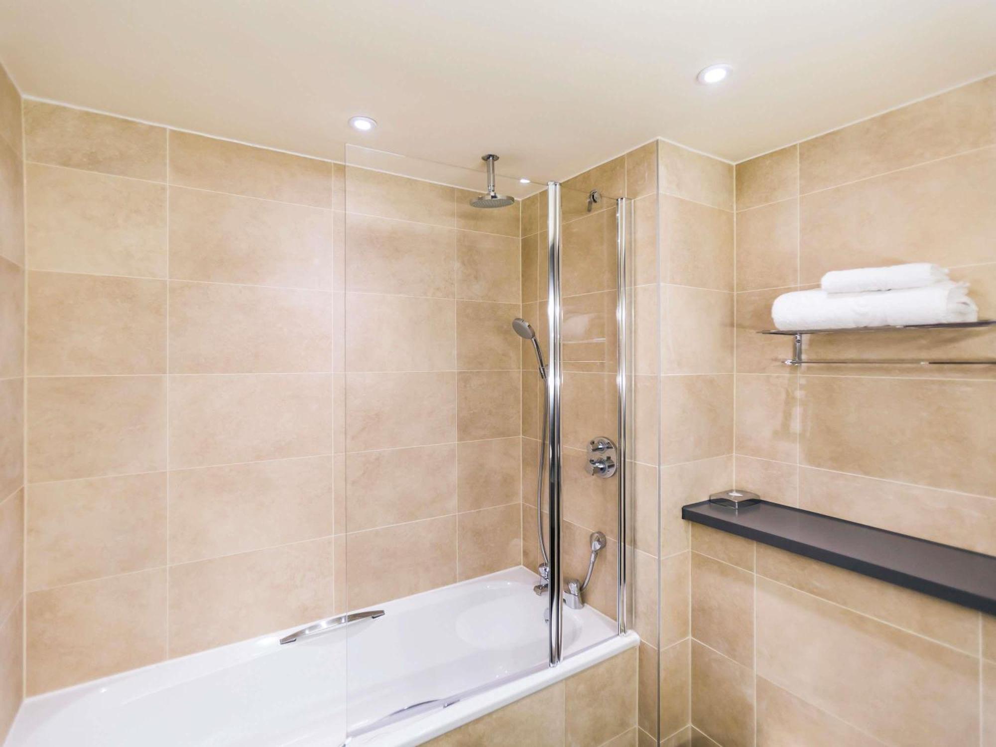 Mercure Dartford Brands Hatch Hotel & Spa Аш Экстерьер фото